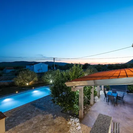 Milica * Radosinovac