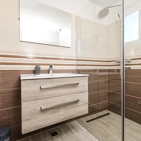 Milica * Radosinovac