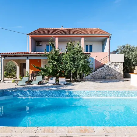 Apartament Milica